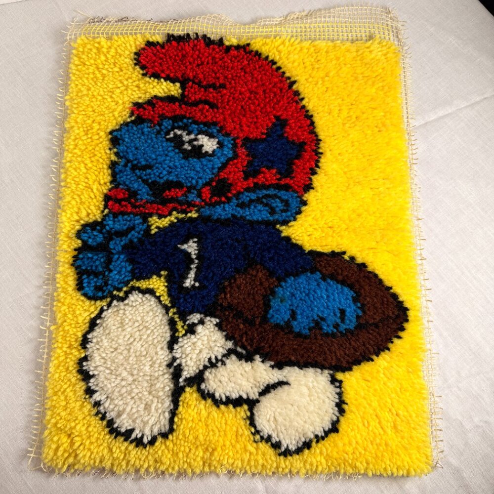 SMURF LATCHHOOK RUG 80’s Retro Cartoon Art Folk Hand Made Craft Peyo